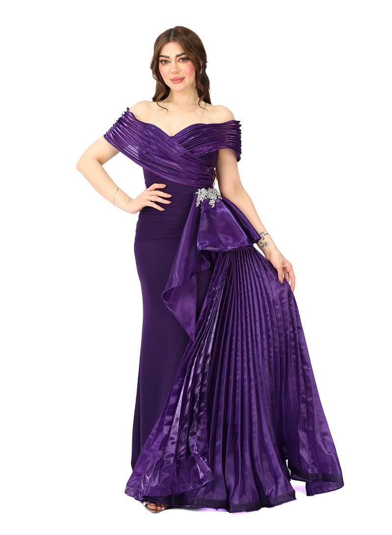 MODERN DESIGNER A luxuriously designed occasion dress suitable for royal weddings or any formal occasion where you appear at your most elegant  - Image 1