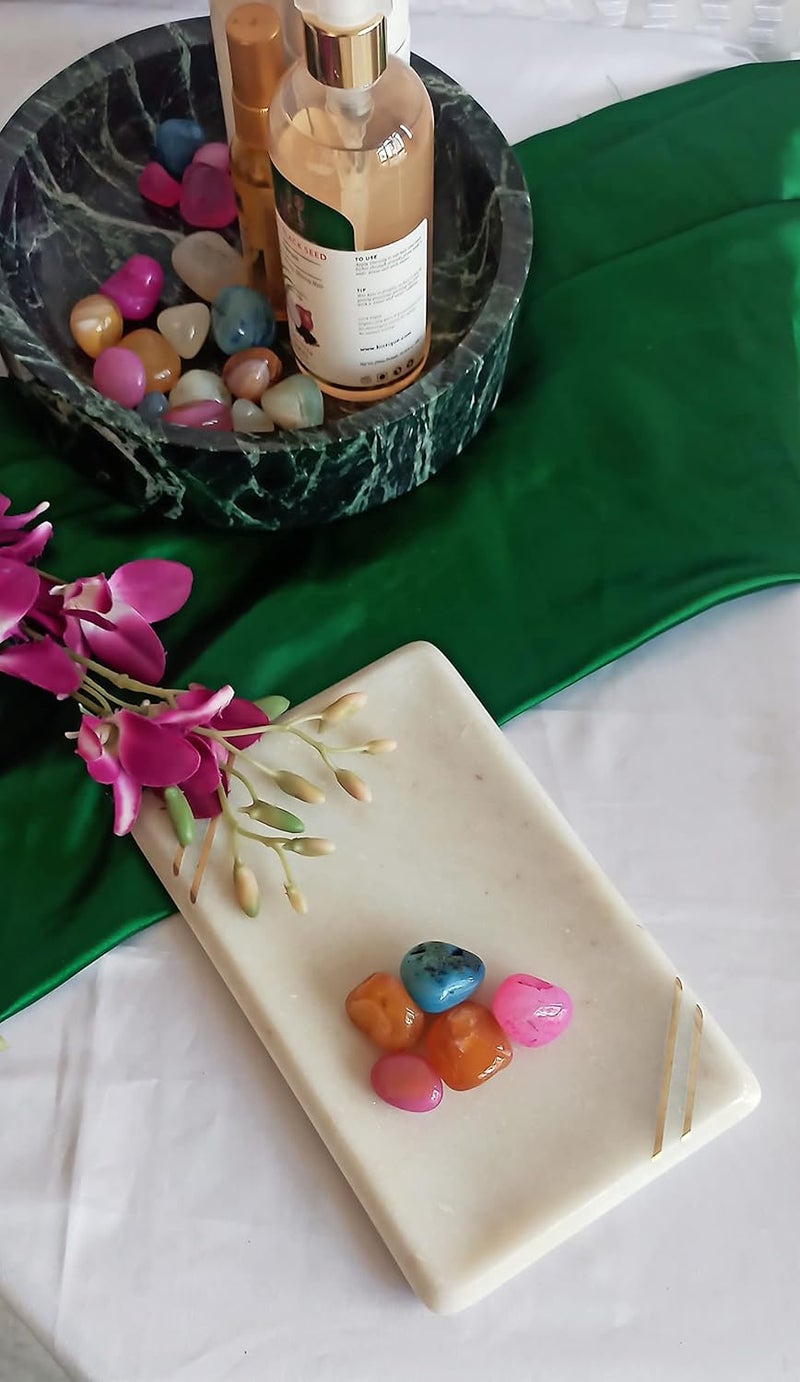 RM صينية رخامية مستطيلة الشكل من الرخام الأبيض مع حواف نحاسية لصينية الحمام وغرفة المعيشة والمطبخ وتقديم الطعام وطاولة الطعام والمجوهرات والشمع والعطور ومنظم مستحضرات التجميل وصينية الزينة - Image 5