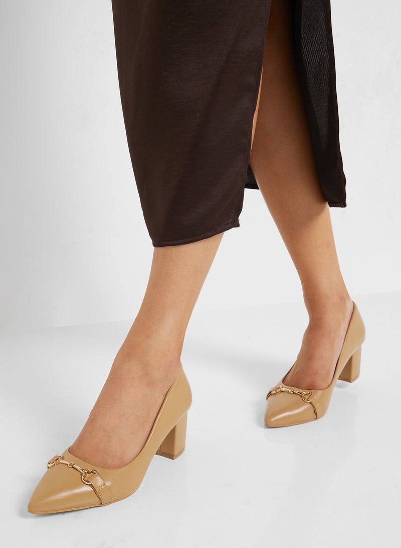 BR Block Heeled Pointed Pump  - Image 5