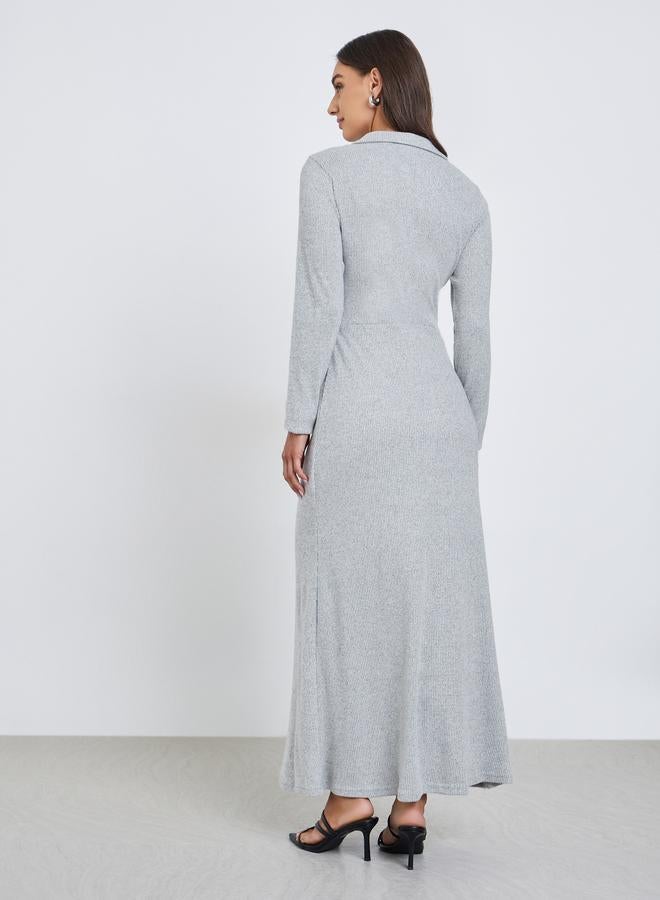 ستايلي فستان طويل بياقة مفتوحة وتفاصيل مضلعة - Image 5