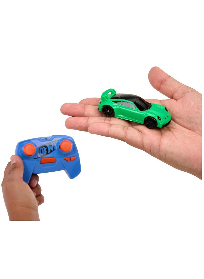 Hot Wheels Hot Wheels 1:64 Porsche 911 GT3 - Remote Controlled Car  - Image 2
