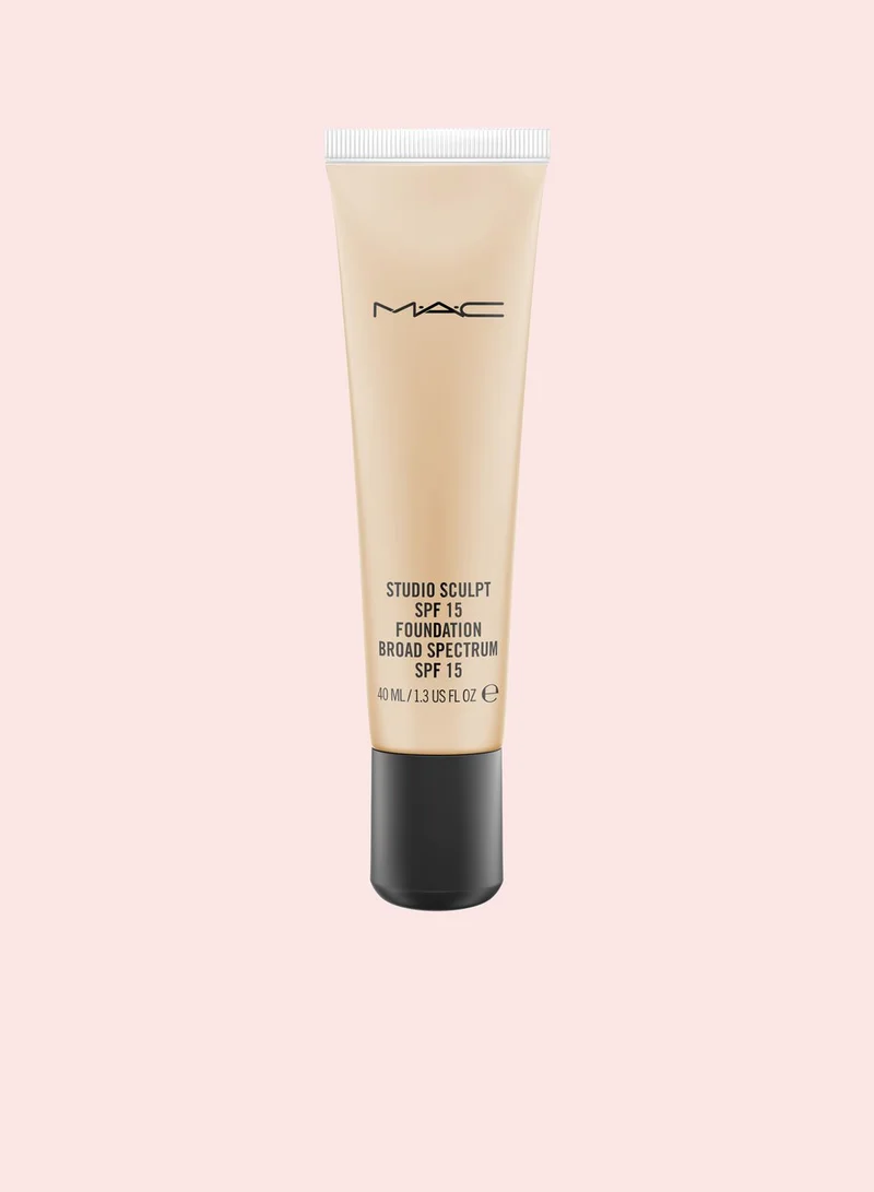 MAC Cosmetics Studio Sculpt SPF 15 Foundation - NC25