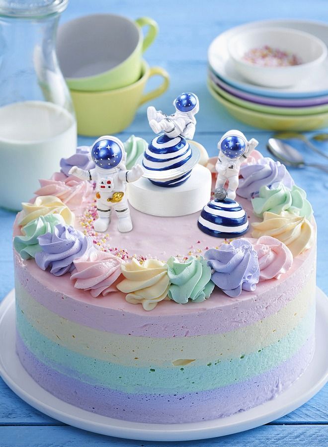 GROIC 3Pcs Astronaut Figurines Cake Topper Outer Spaceman Action Figure Statue, Cake Decorations Miniature Astronaut Toys Spaceman Desktop Ornaments - Image 5