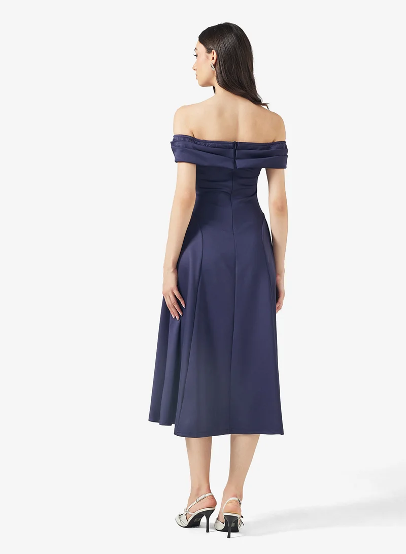 ايلا Off Shoulder Dress With Ruched Detail