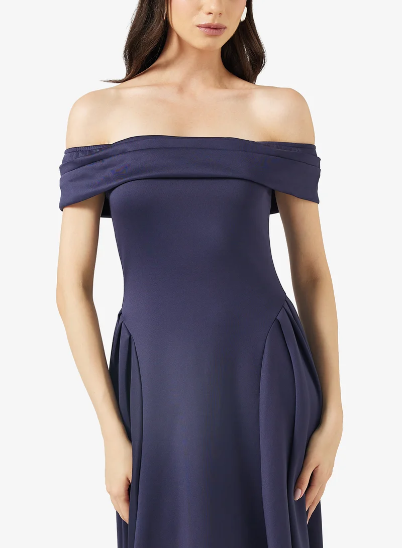 ايلا Off Shoulder Dress With Ruched Detail