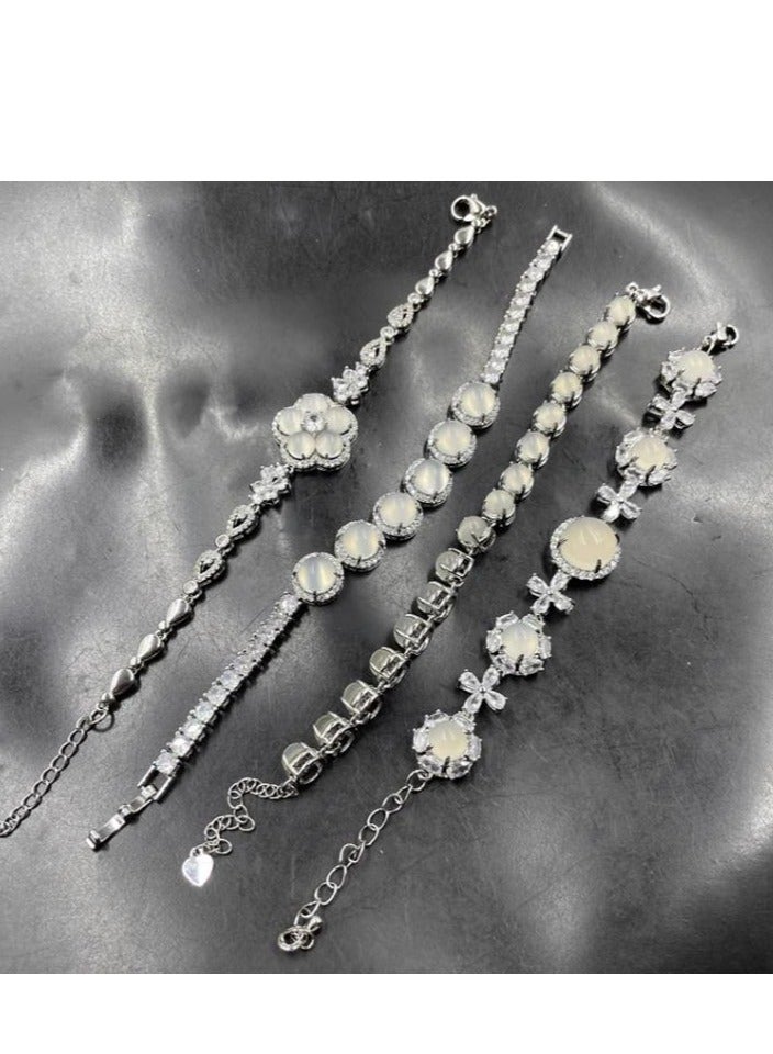 Women's Exquisite High-End Atmospheric Bracelet  - Image 4