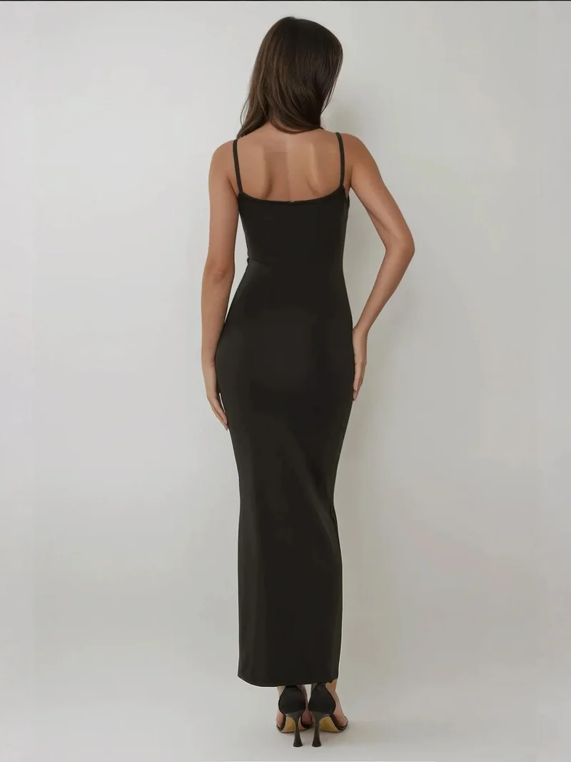 هيكاب فستان ماكسي ضيق بياقة مربعة