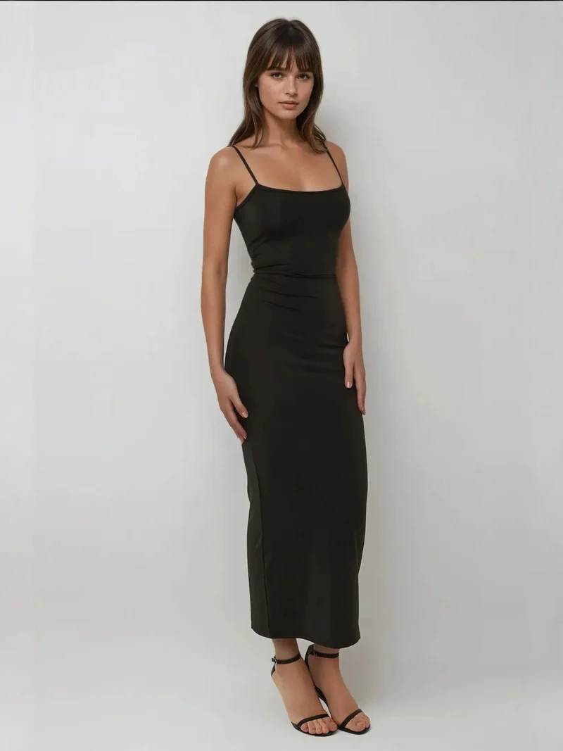 هيكاب فستان ماكسي ضيق بياقة مربعة