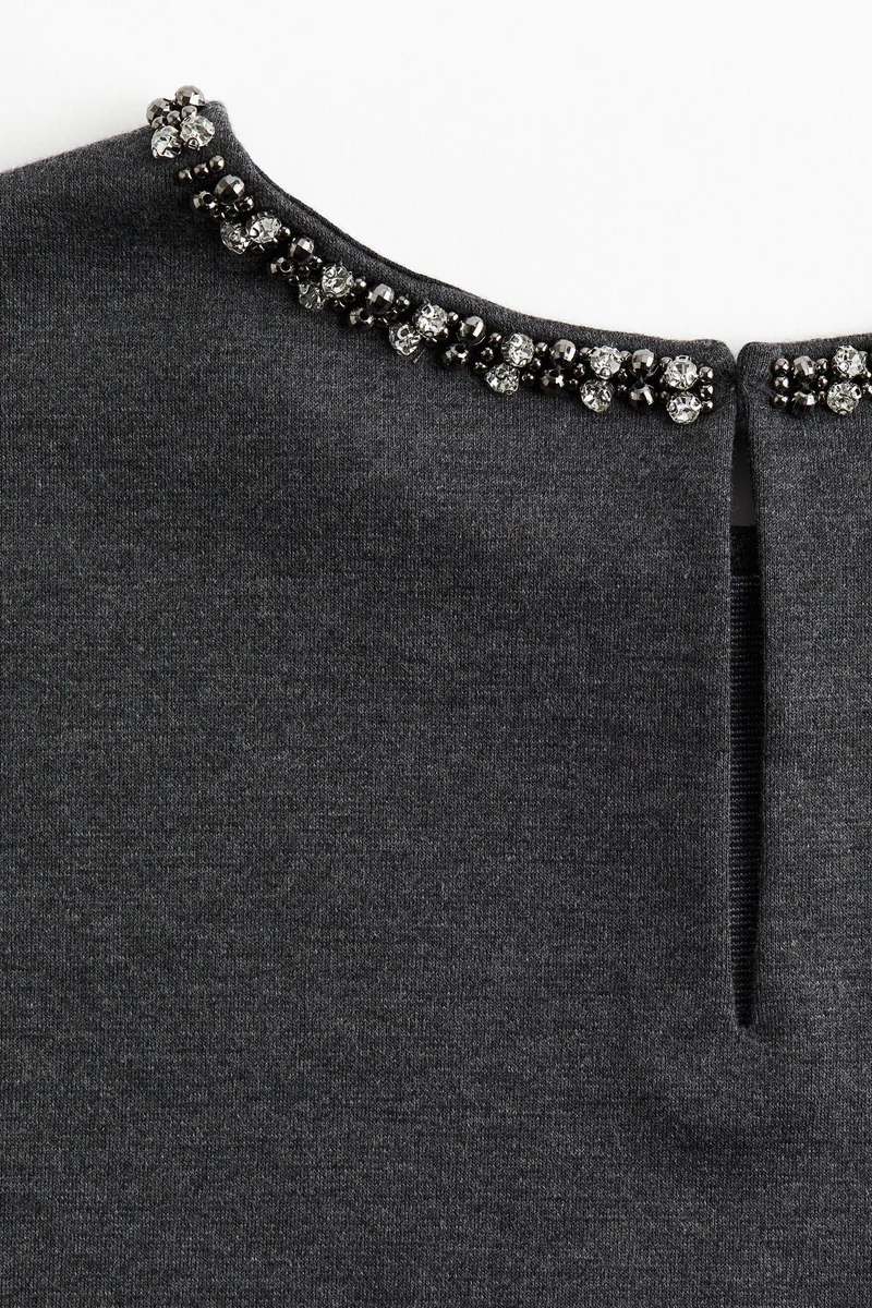 اتش اند ام تي-شيرت مزخرف