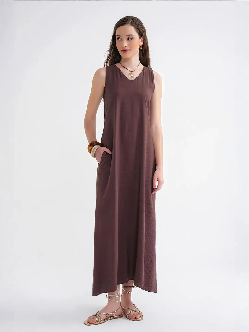 MixRay Mixray V-Neck Sleeveless Maxi Dress with Pockets