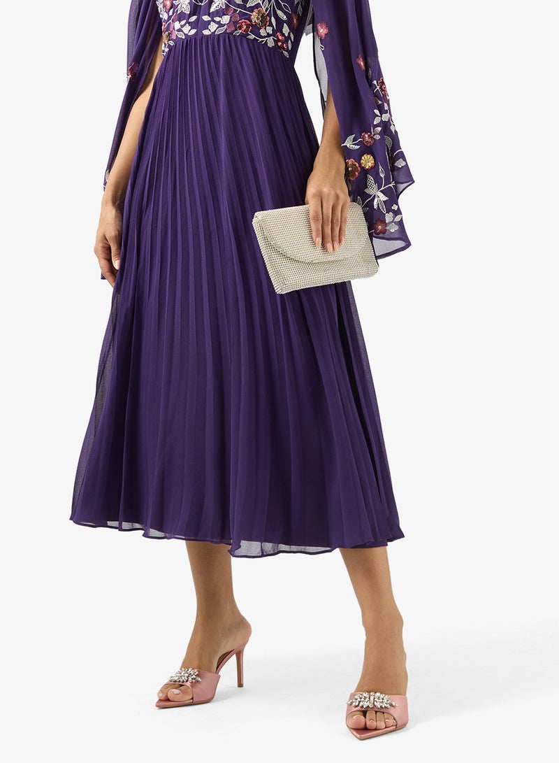 خزانة حذاء بكعب عالٍ مزين بتفاصيل فضية - Image 5