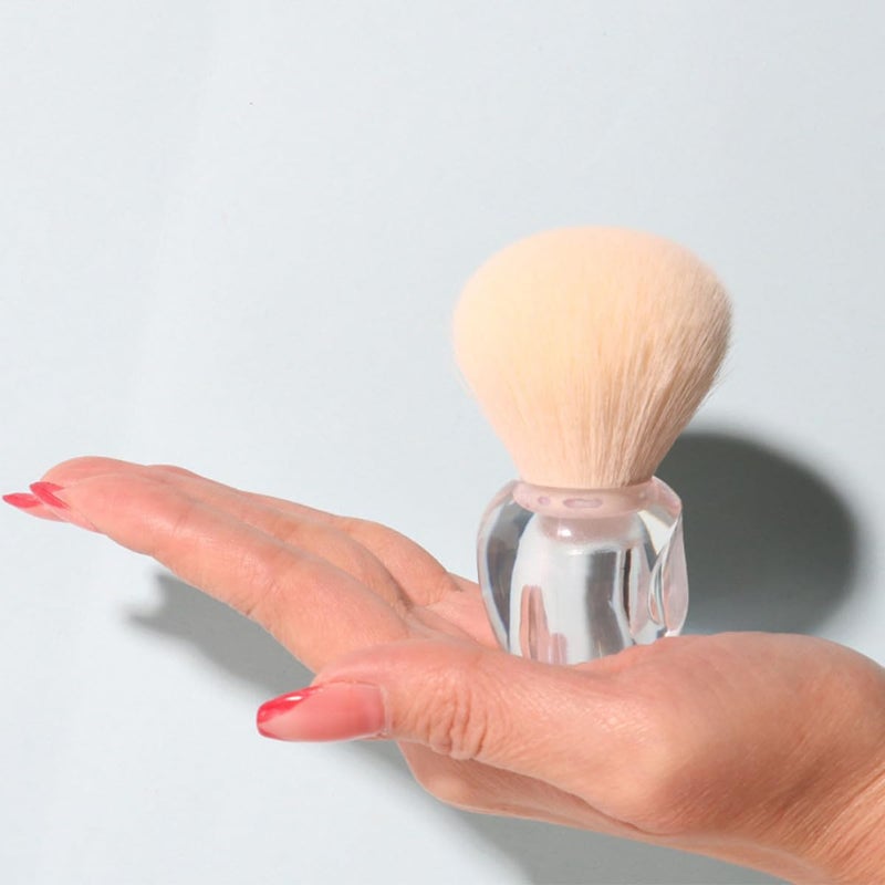 Fluffy Loose Powder Blush Brush with Handle and White Faux Wool, Soft Makeup Brush Tool for Women’s Cosmetics, Suitable for Foundation and Blending Powder Application - Image 4