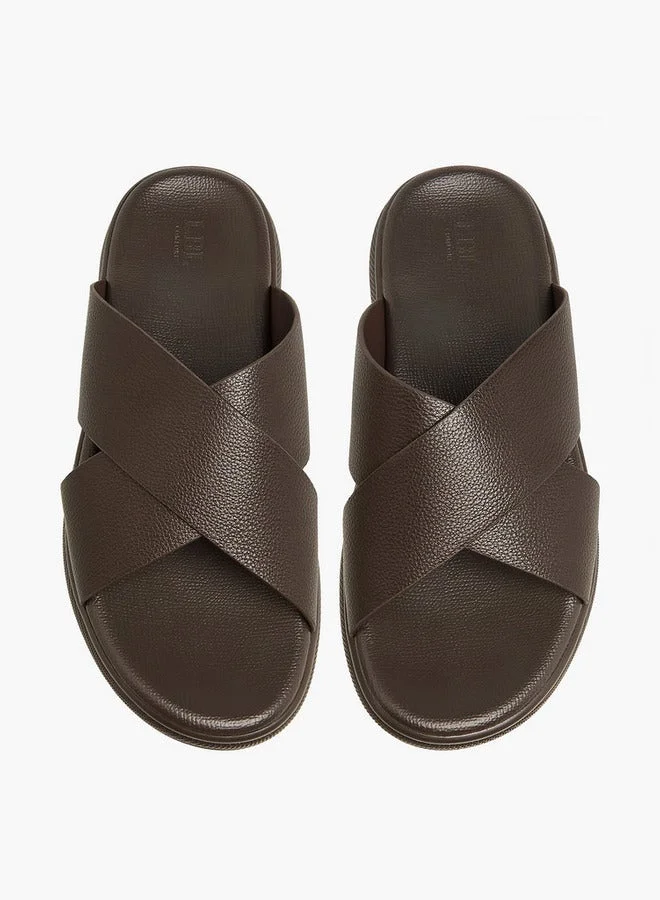 ال بي ال من شو اكسبرس Men Solid Cross Strap Sandals