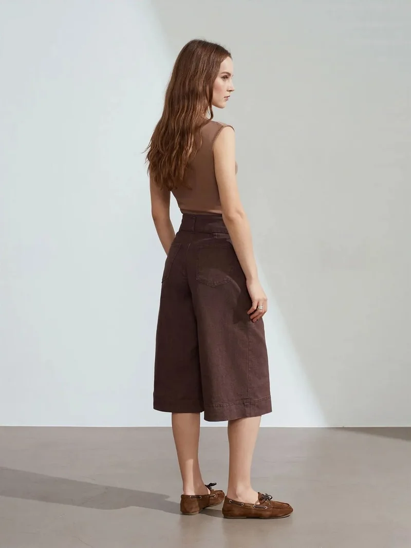 ديلفين Dilvin Mid-Waist Wide-Leg Denim Shorts