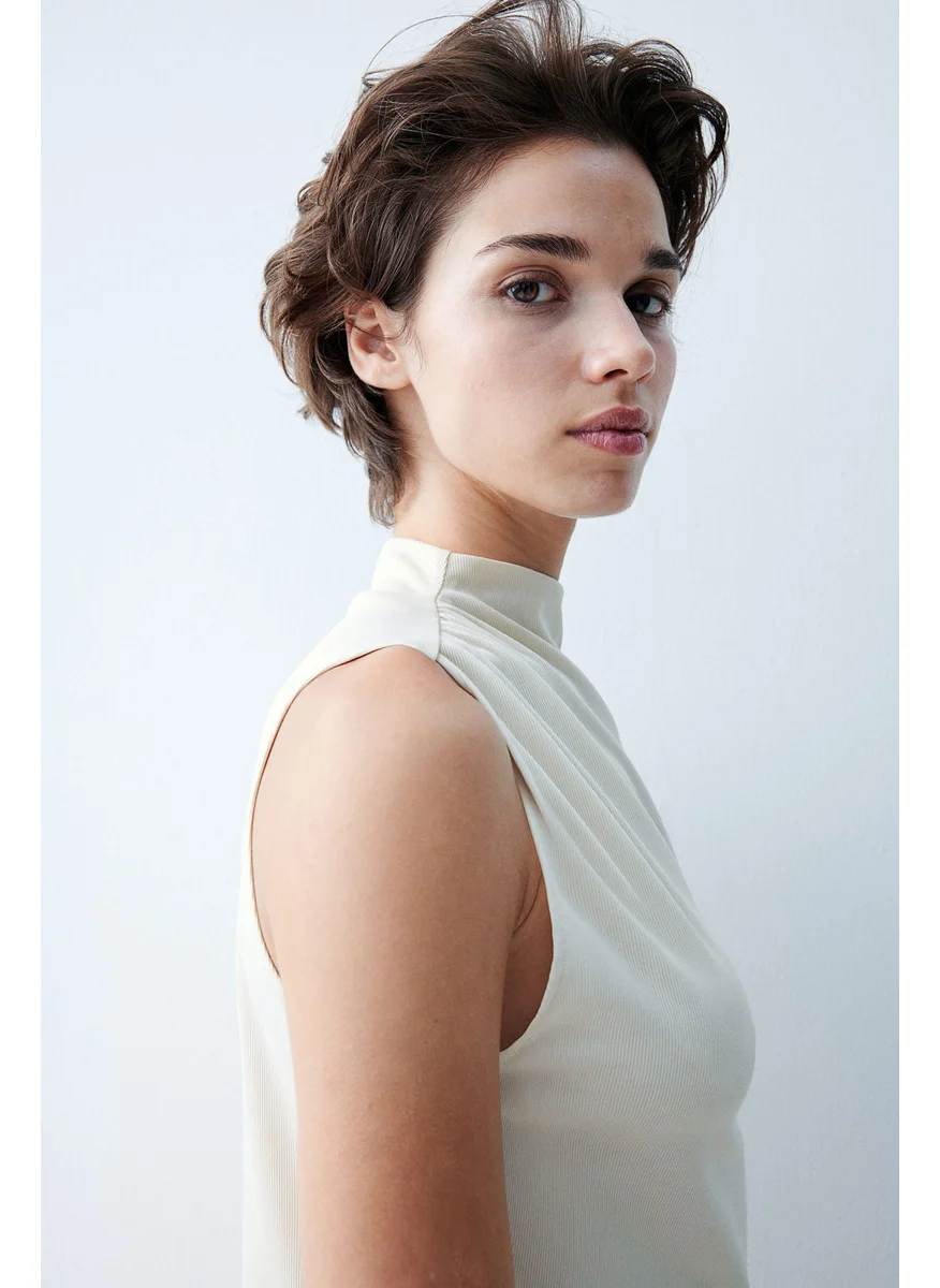 H&M Ribbed Turtleneck Top