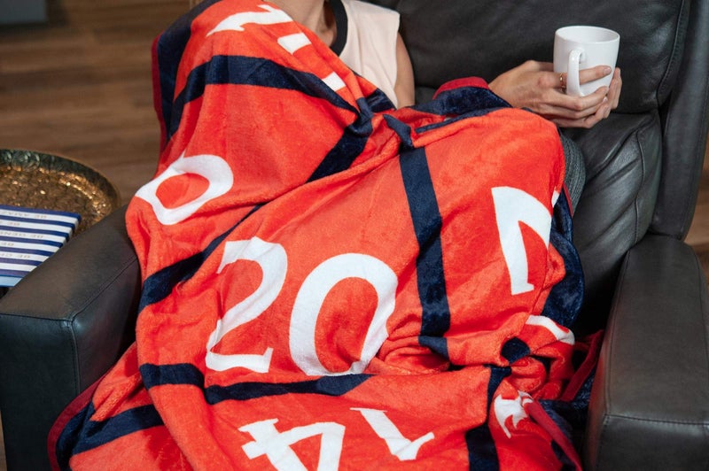 JUST FUNKY Dungeons and Dragons D20 Fleece Throw Blanket | Soft Blankets and Throws Fleece Blankets for Gamers | Designed After The D&D 20-Sided Dice | Measures 52 x 48 Inches - Image 5