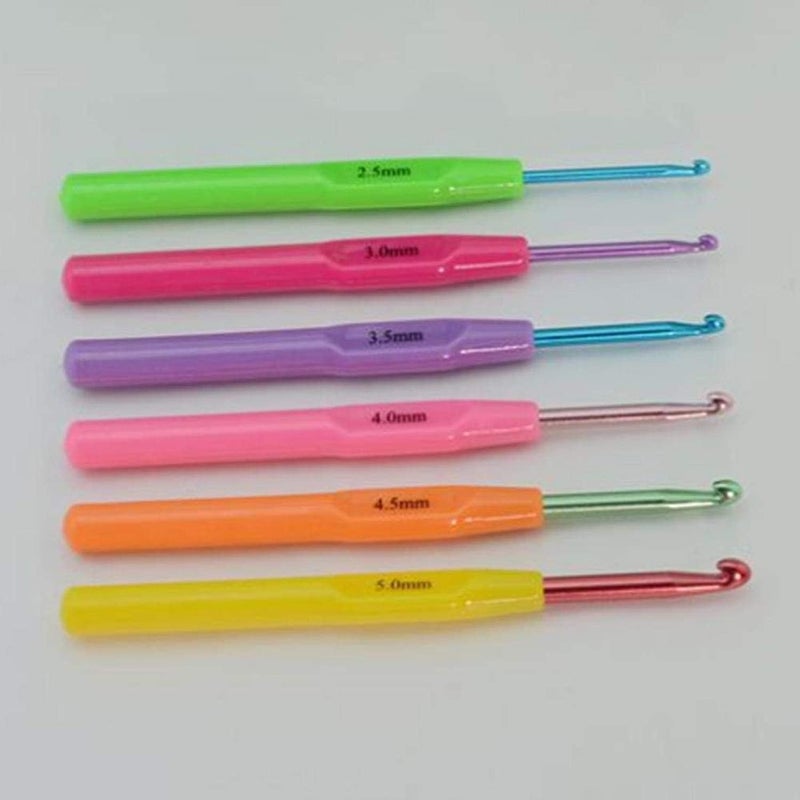 Generic Crochet Hooks Set of 6pcs Multi Color Plastic 2.5 mm, 3.0 mm, 3.5 mm, 4.0 mm, 4.5 mm, 5.0 mm