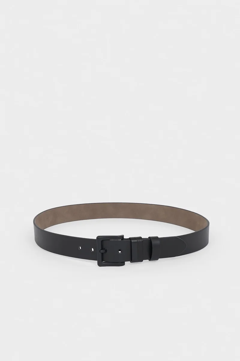 ديفاكتو Man Rectangle Clasp Faux Leather