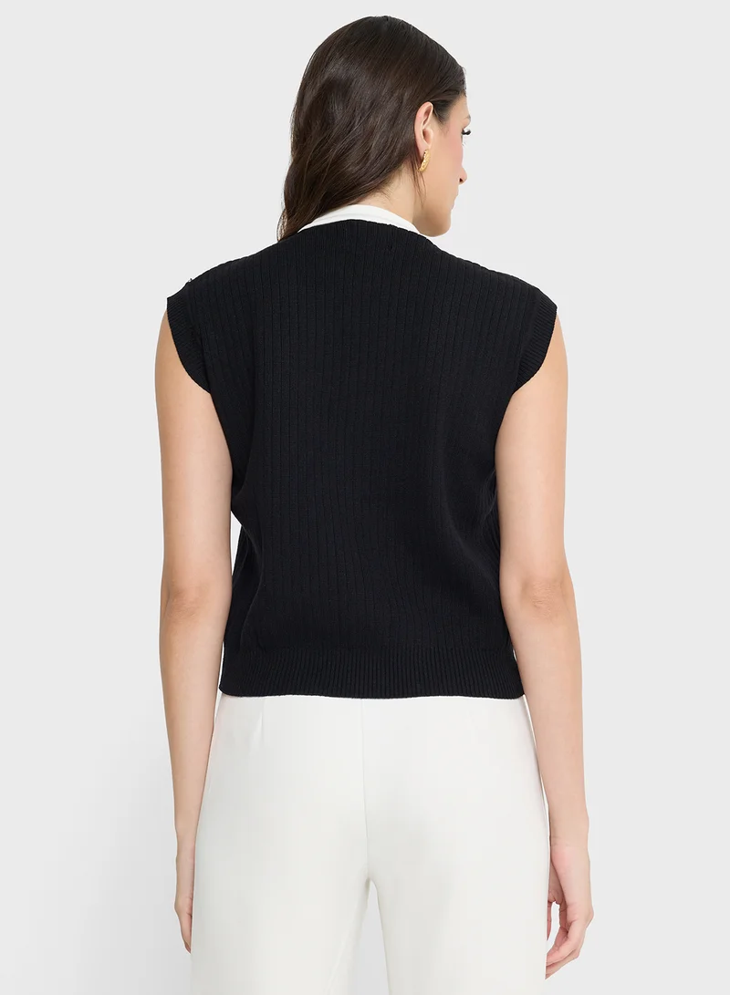 ELLA Vest With Contrast Trim