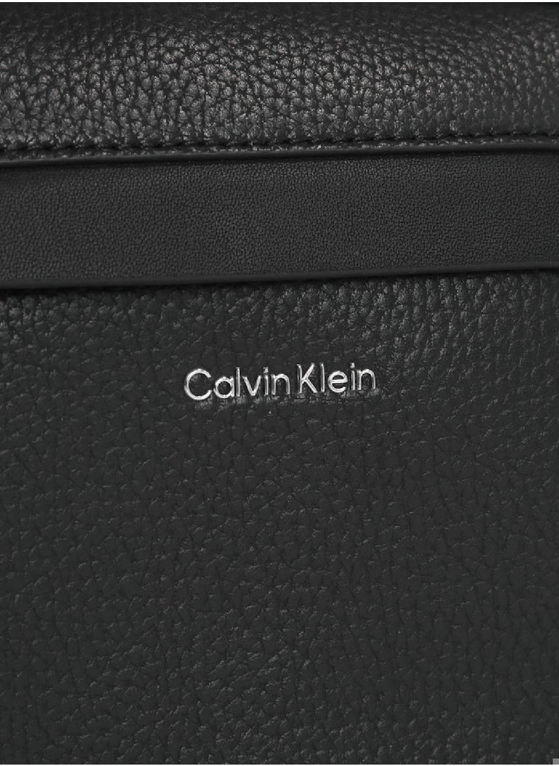 CALVIN KLEIN Reporter Bag  - Image 5