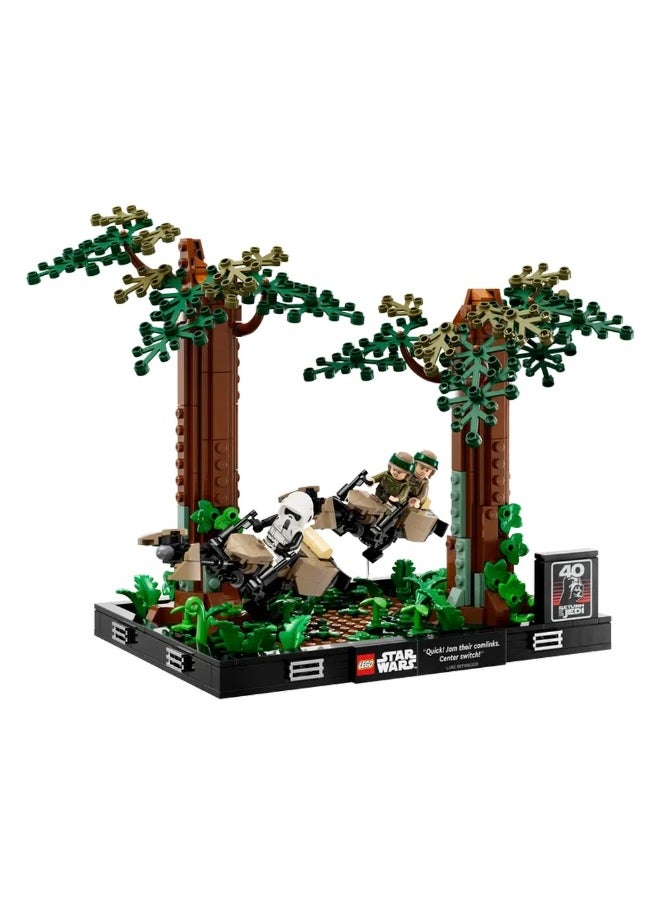 LEGO LEGO - Star Wars Endor Speeder Chase Diorama 608 Pieces - 75353  - Image 2