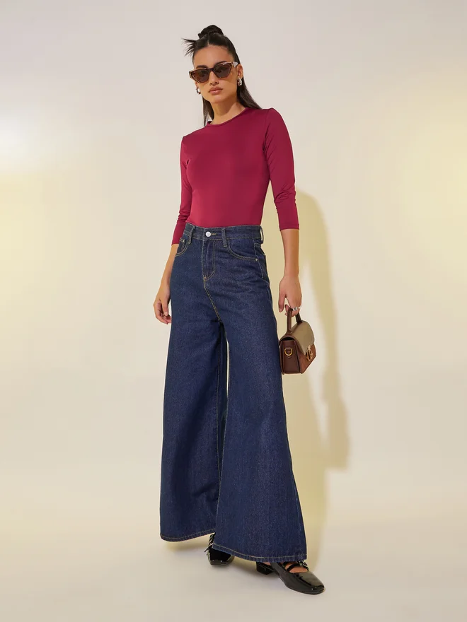 Styli Styli Solid Round Neck Fitted Top