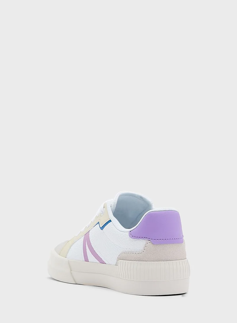 LACOSTE L004 222 1 Sneakers