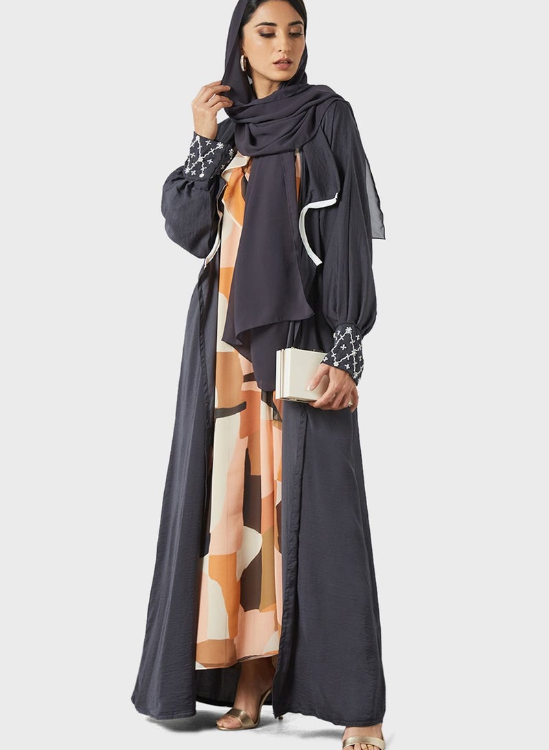 Threadz by Ajooni Sleeve Cuff Detailed Abaya - Image 4