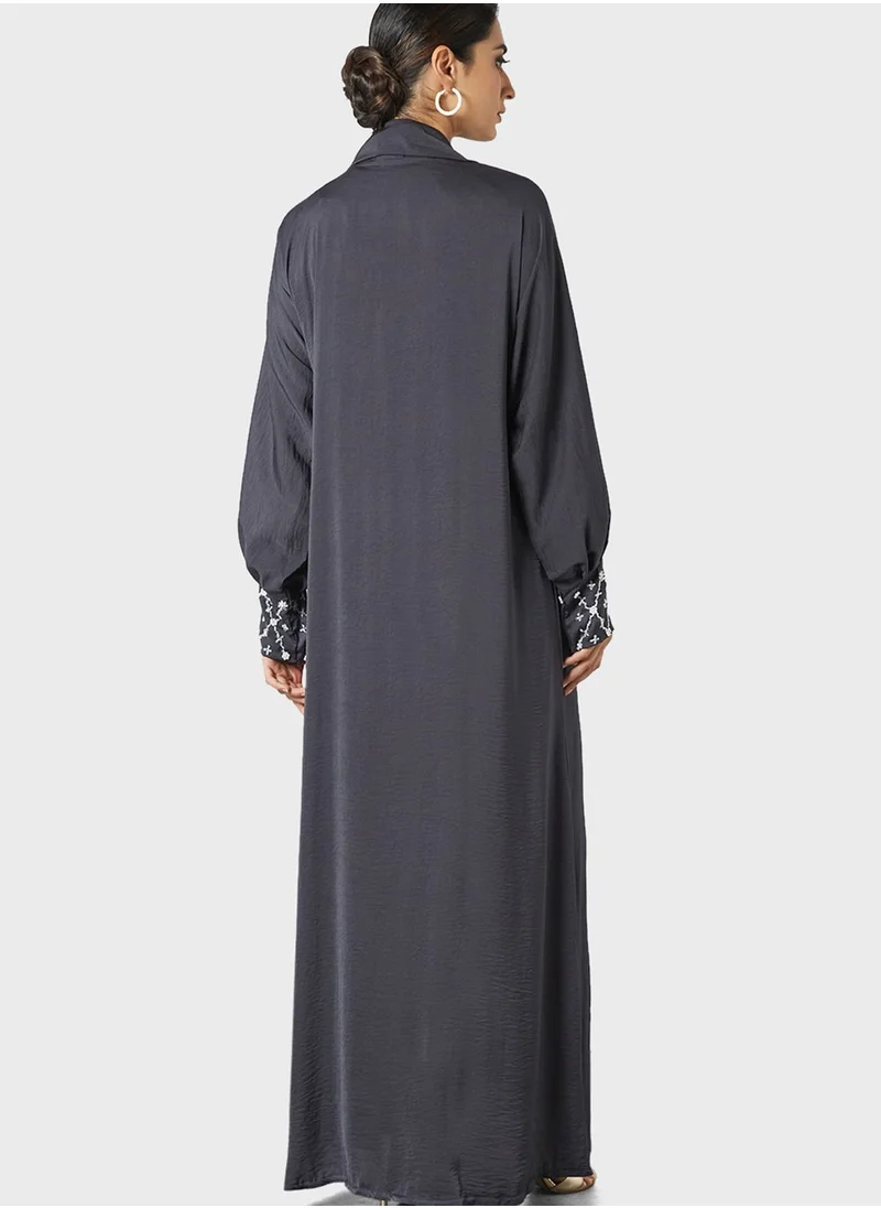 Threadz by Ajooni Sleeve Cuff Detailed Abaya