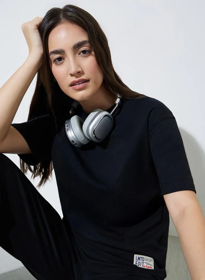 ستايلي Black Solid Patch Detail Oversized T-Shirt