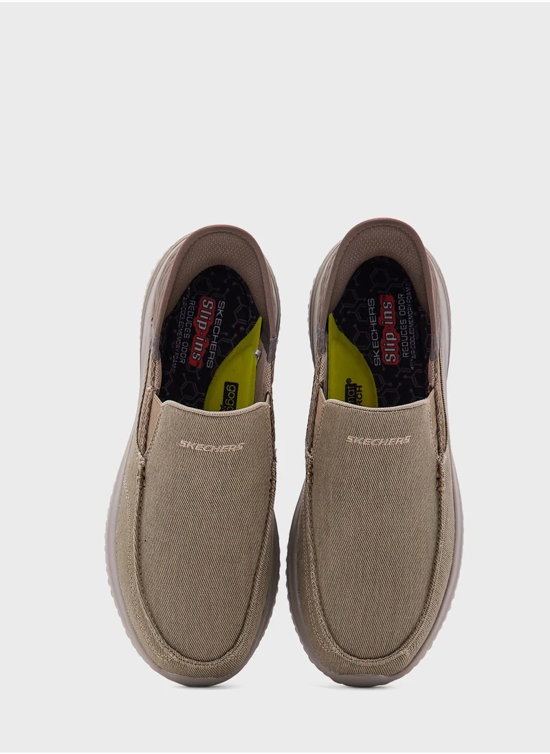 SKECHERS Delson 3.0