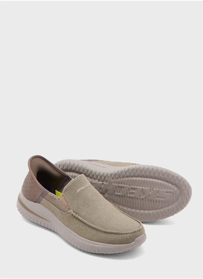 SKECHERS Delson 3.0