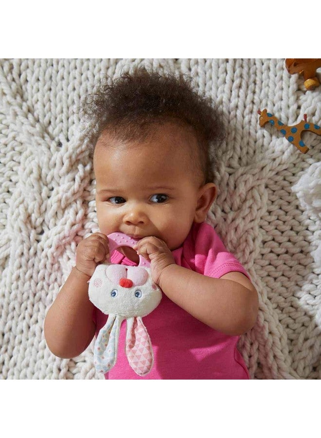 هابا لعبة عضاضة وإمساك أرنب عيد الفصح من HABA كهدية عيد الفصح الأولى وحشوات سلة عيد الفصح للأطفال، وألعاب تجعيد للأطفال ولعبة التسنين للأطفال من عمر 6 إلى 18 شهرًا - Image 1