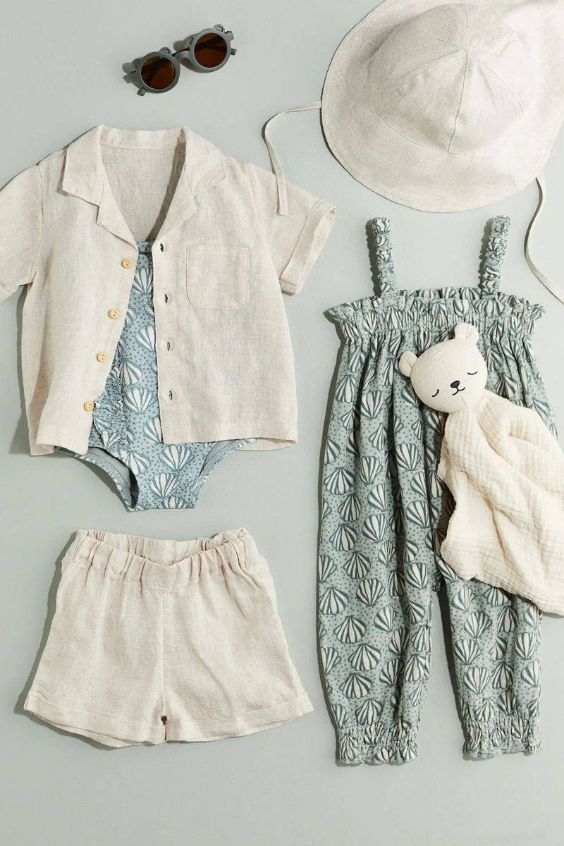 H&M Cotton muslin comfort blanket