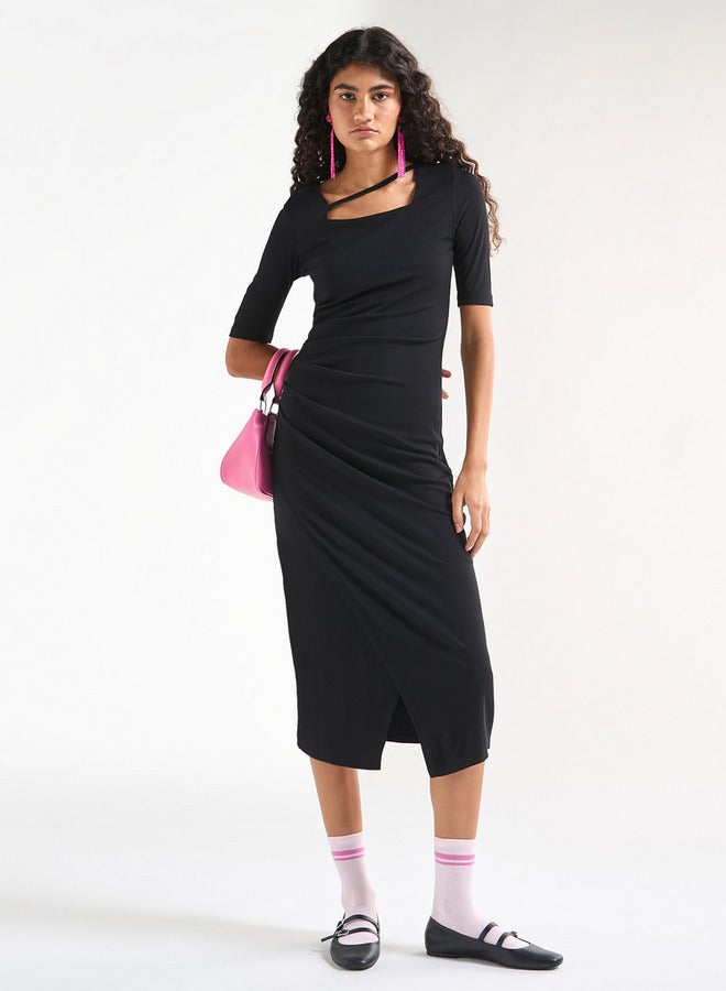 سبلاش فيڤ فستان بقصّة ضيّقة بارز الملمس بياقة مربعة وحافة توليب - Image 1