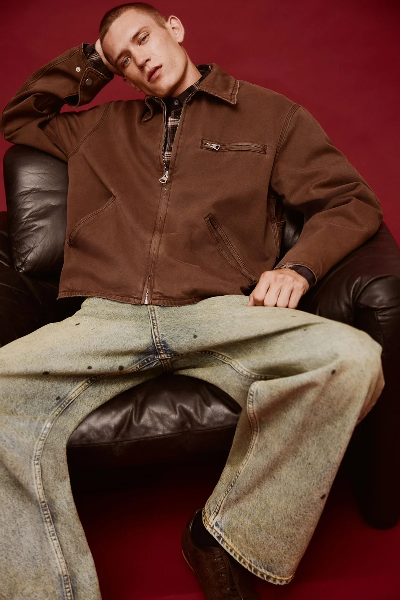 اتش اند ام جاكيت من قماش الكانفاس بقصّة عادية