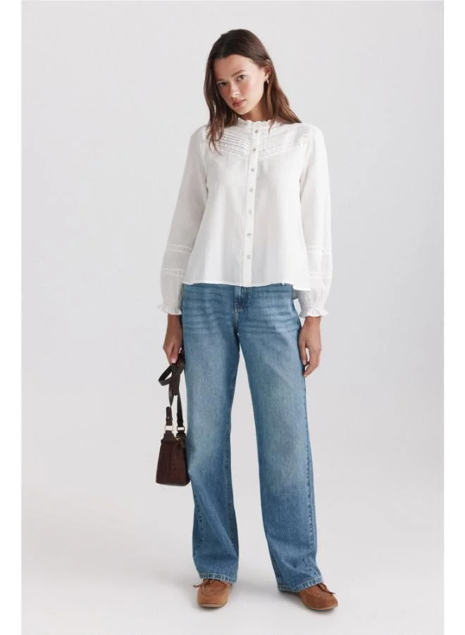 Springfield Romantic ruffle neck blouse