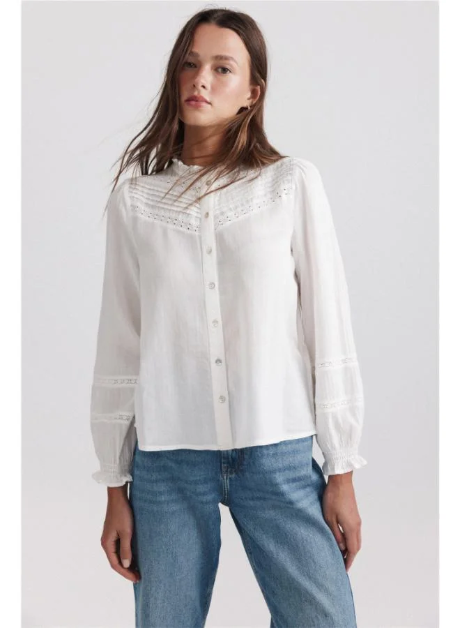 Springfield Romantic ruffle neck blouse