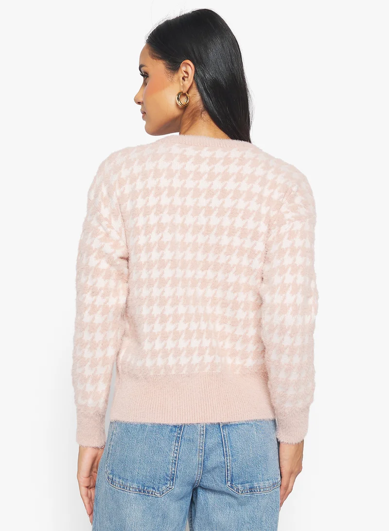 جينجر Classic Houndstooth Cardigan with Gold Accent