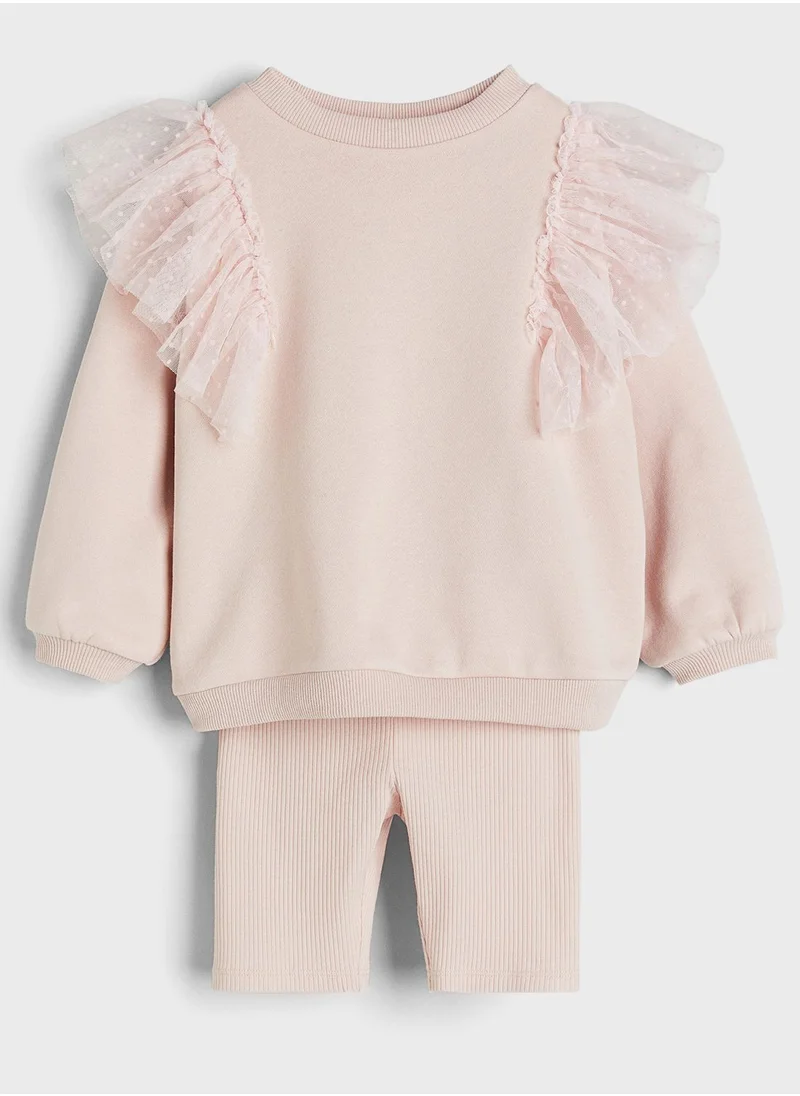 H&M Kids Ruffle Sleeve Sweatshirts & Shorts Set