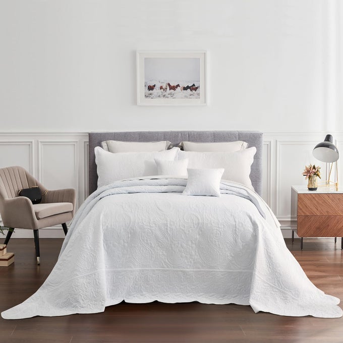 OVERSIZED KING BEDSPREAD 138X122 EXTRA WIDE ULTRASONIC LIGHTWEIGHT BEDDING COVER PAISLEY PATTERN REVERSIBLE 5 PIECE 100 MICROFIBER CALIFORNIAALASKAN KING PURE WHITE