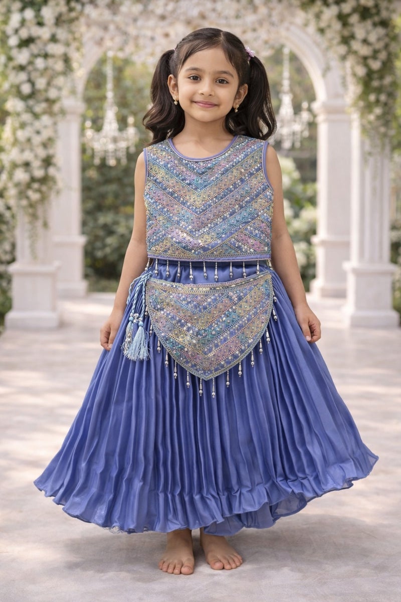 Inaabia Elegant Embellished Girls Lehenga Set - Image 5