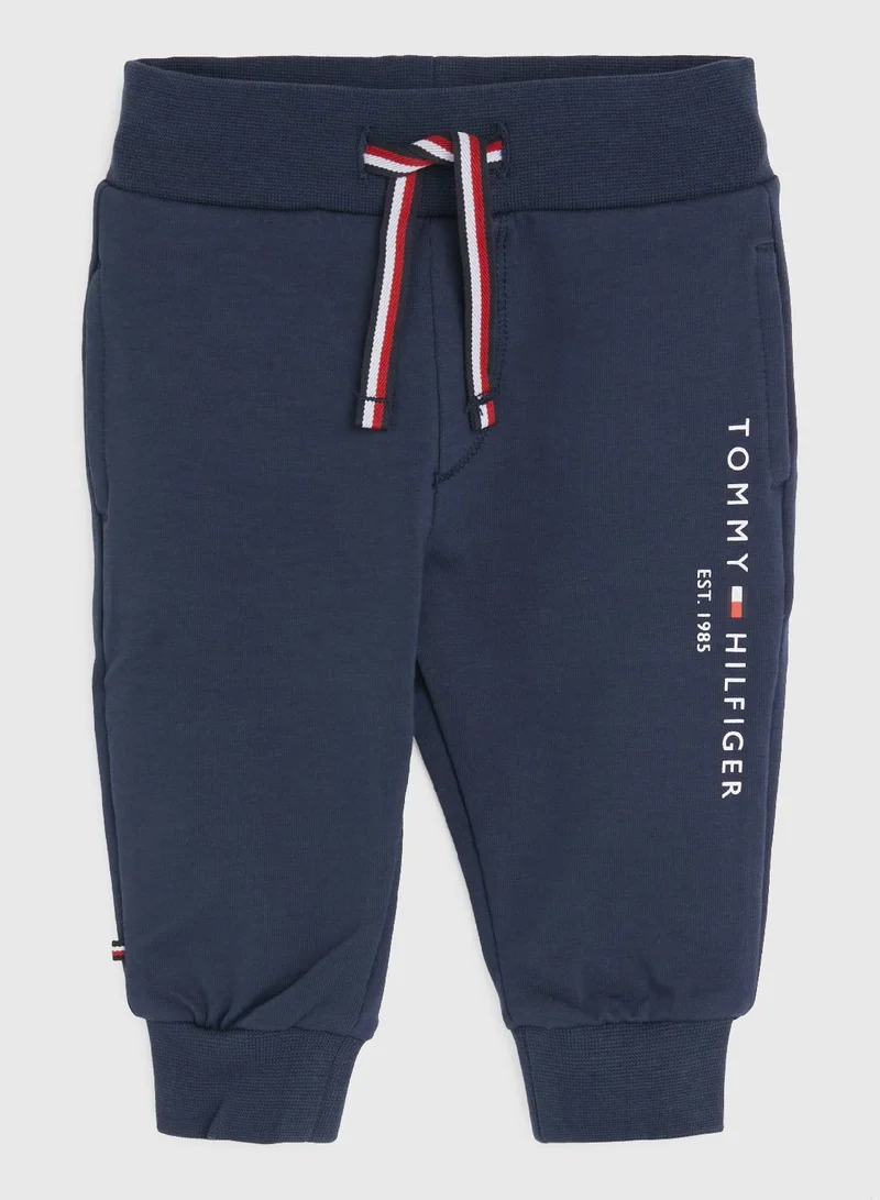 TOMMY HILFIGER Essential Logo Sweatshirt And Joggers Set