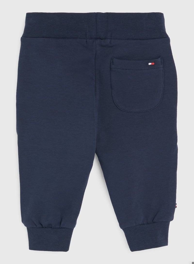 تومي هيلفيغر طقم سويتشيرت وبنطال رياضي إيسنشال بشعار - Image 5