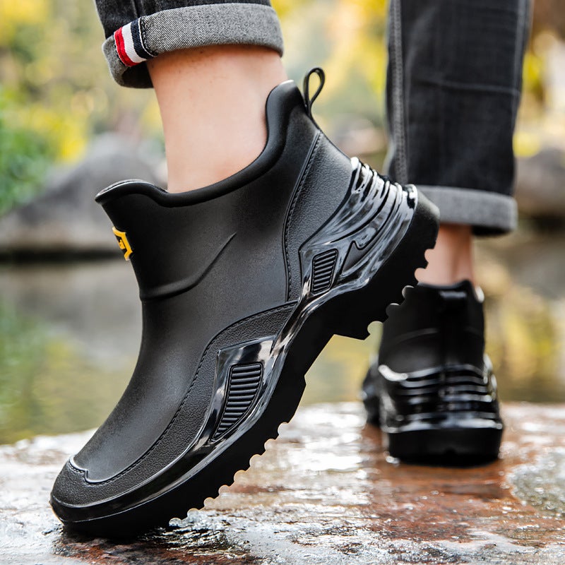 Rain Boots For Men, Fashionable And Wear-Resistant Outer Wear, Short-Tube Waterproof Boots, Car Washing, Outdoor Climbing And Fishing, Thickened Water Shoes And Rubber Shoes - Image 5