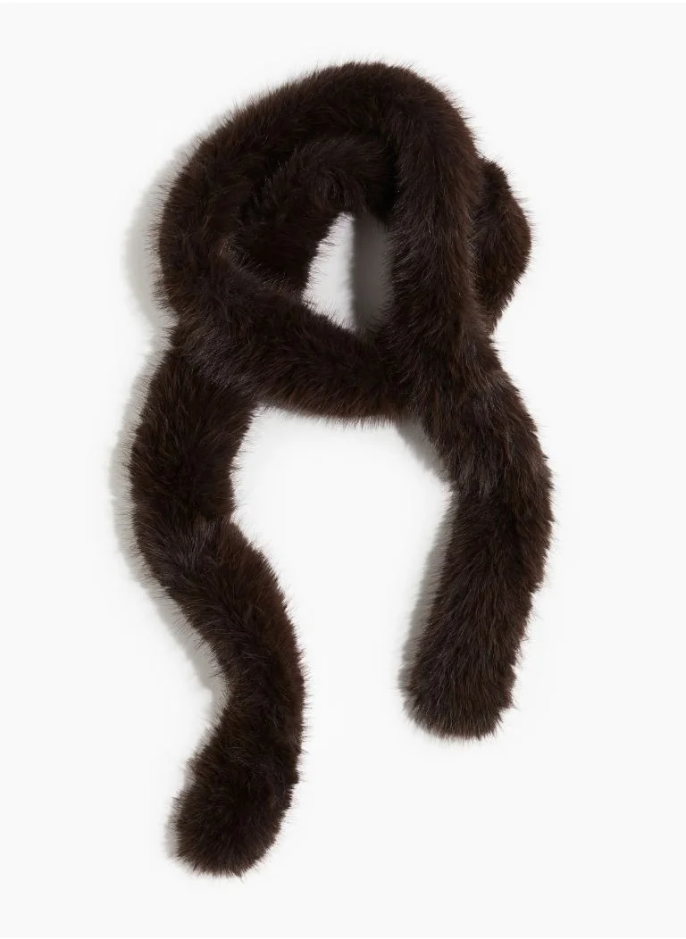 اتش اند ام Fluffy-Knit Scarf