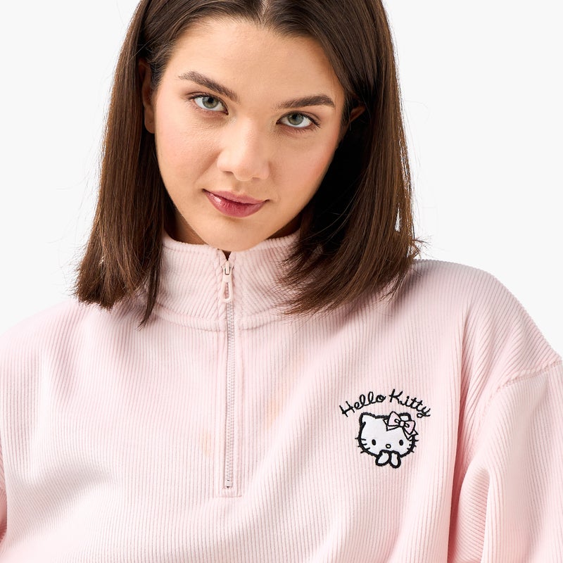 اس بي كاركترز سويت شيرت هالو كيتي مطرز مضلع - Image 4