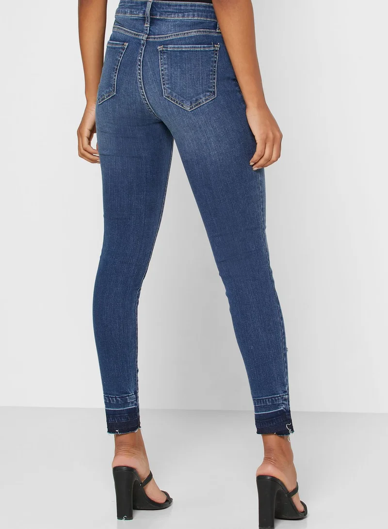 FOREVER 21 Ripped Skinny Jeans