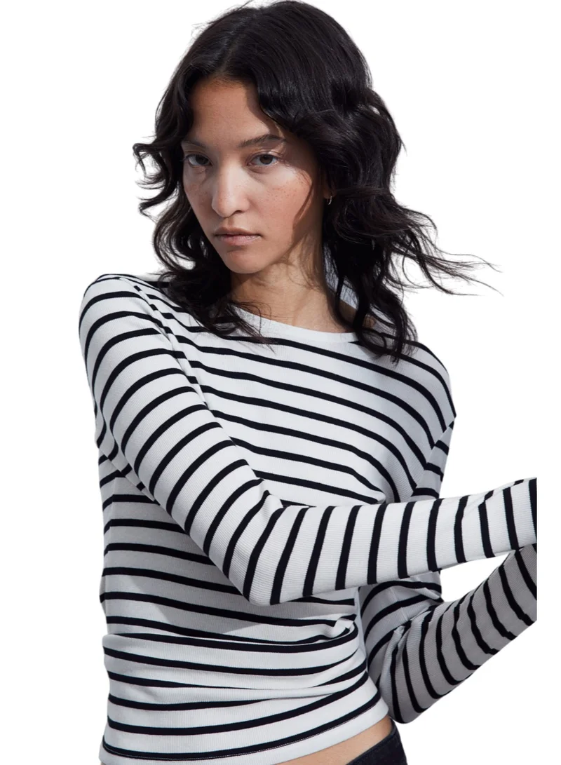 H&M Ribbed Knitted Top