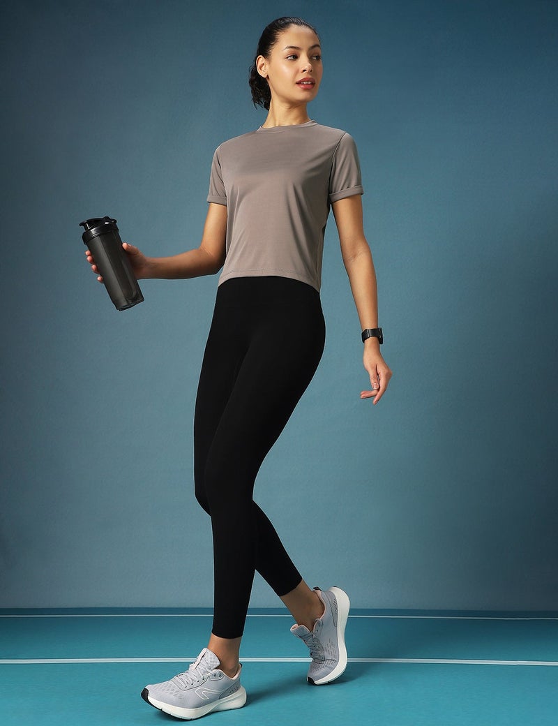 pump'd قميص نسائي برقبة دائرية بأكمام ملفوفة - Image 2